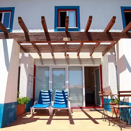 Gasthof Offline House